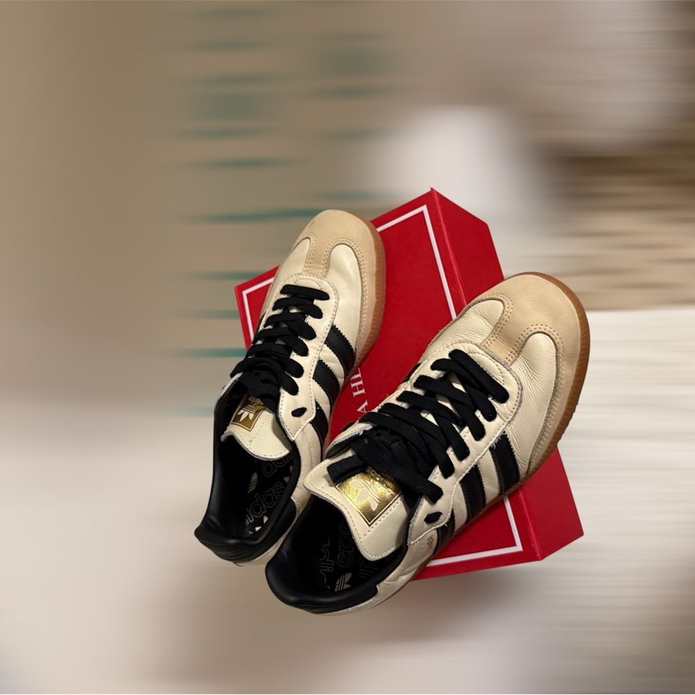 Adidas Samba OG Cream & Black 8.5 gold details